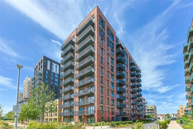 Cedrus Avenue, Southall - UB1 view 1