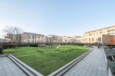 Royal Engineers Way, Mill Hill - NW7 view 24