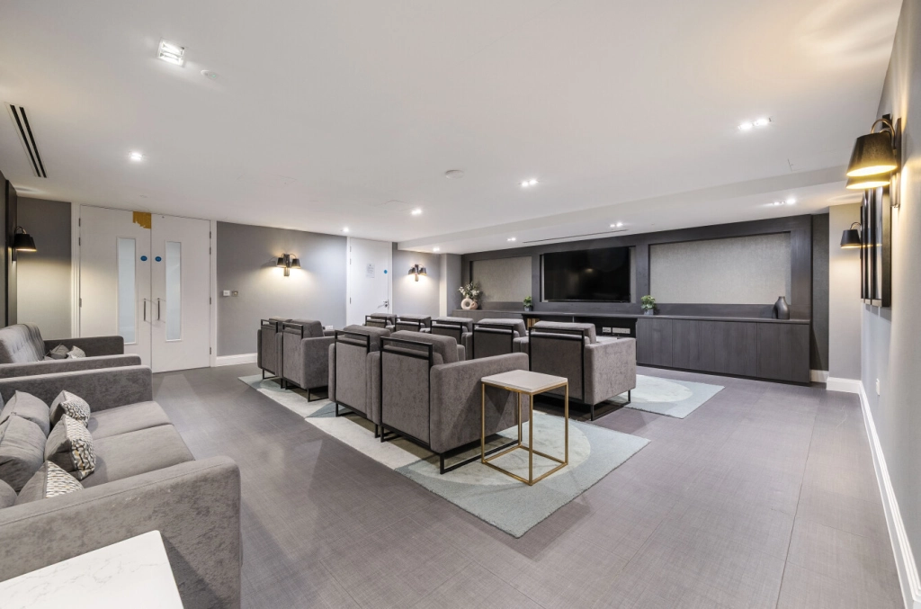 2 bedrooms apartments/flats for sale in Royal Engineers Way, Mill Hill - NW7 view 19