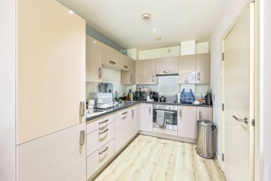 Capitol Way, Colindale - NW9 view 7