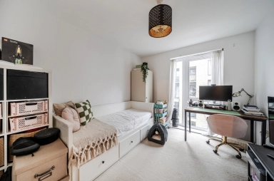 Observer Close, Colindale - NW9 view 7