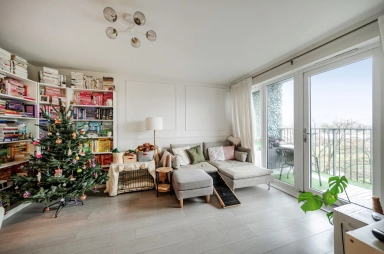 Observer Close, Colindale - NW9 view 3