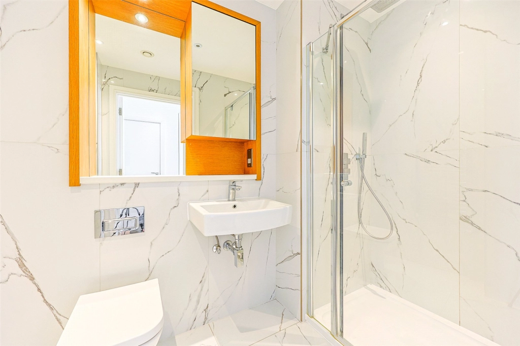 Studio apartments/flats for sale in West Gate, Ealing - W5 view 8