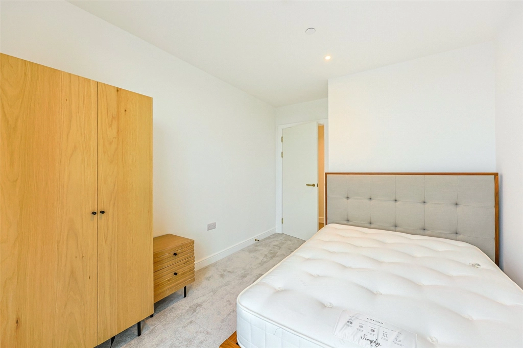 3 bedrooms apartments/flats for sale in Quay Walk, Wembley - HA0 view 17