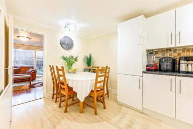 Everglade Strand, Colindale - NW9 view 4