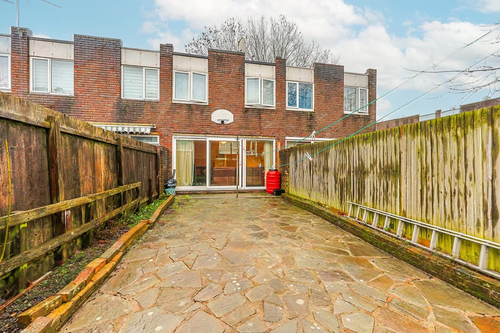 3 bedrooms houses for sale in Everglade Strand, Colindale - NW9 view 10