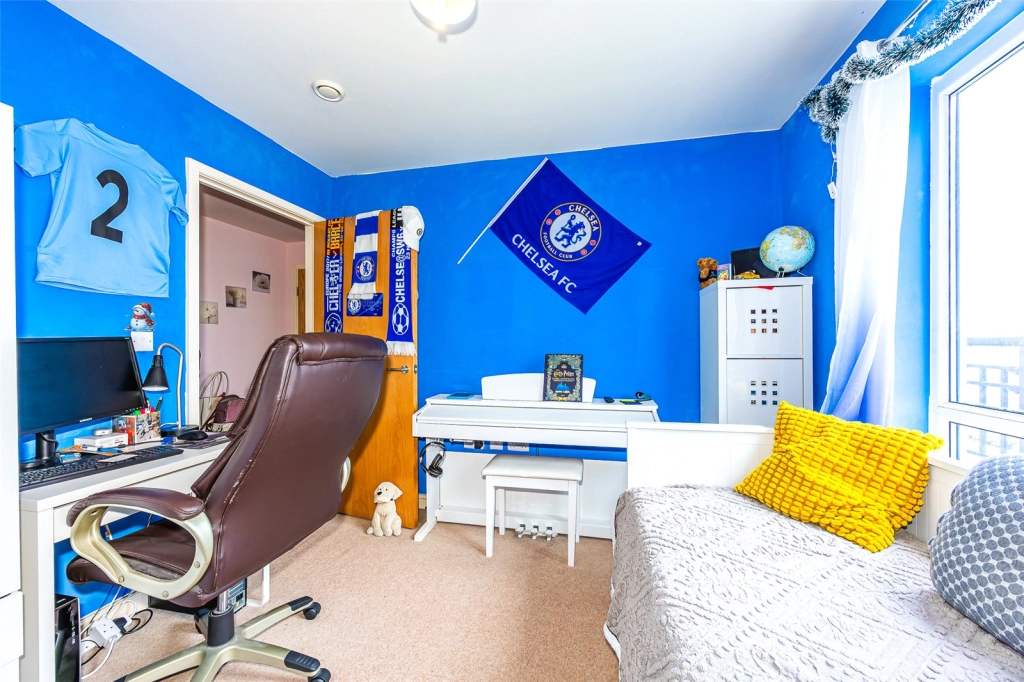 2 bedrooms apartments/flats for sale in Aviation Drive, Beaufort Park, Colindale - NW9 view 7