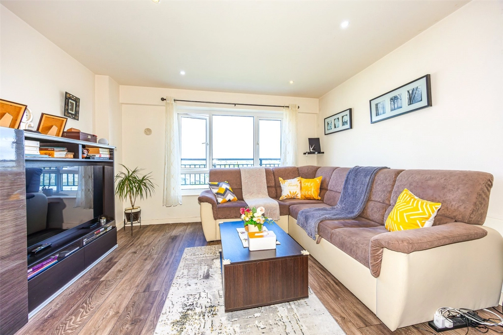 2 bedrooms apartments/flats for sale in Aviation Drive, Beaufort Park, Colindale - NW9 view 13