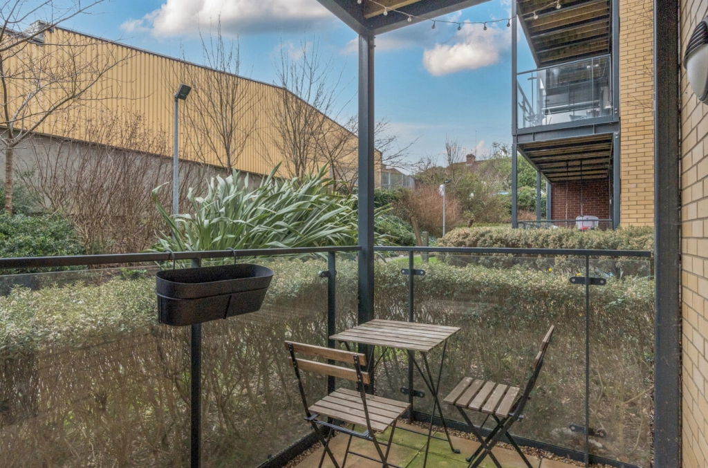 2 bedrooms apartments/flats for sale in Silverworks Close, Colindale - NW9 view 10