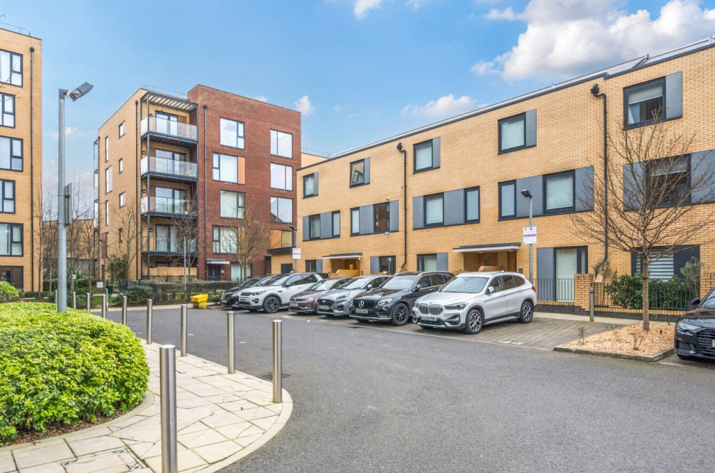 2 bedrooms apartments/flats for sale in Silverworks Close, Colindale - NW9 view 19