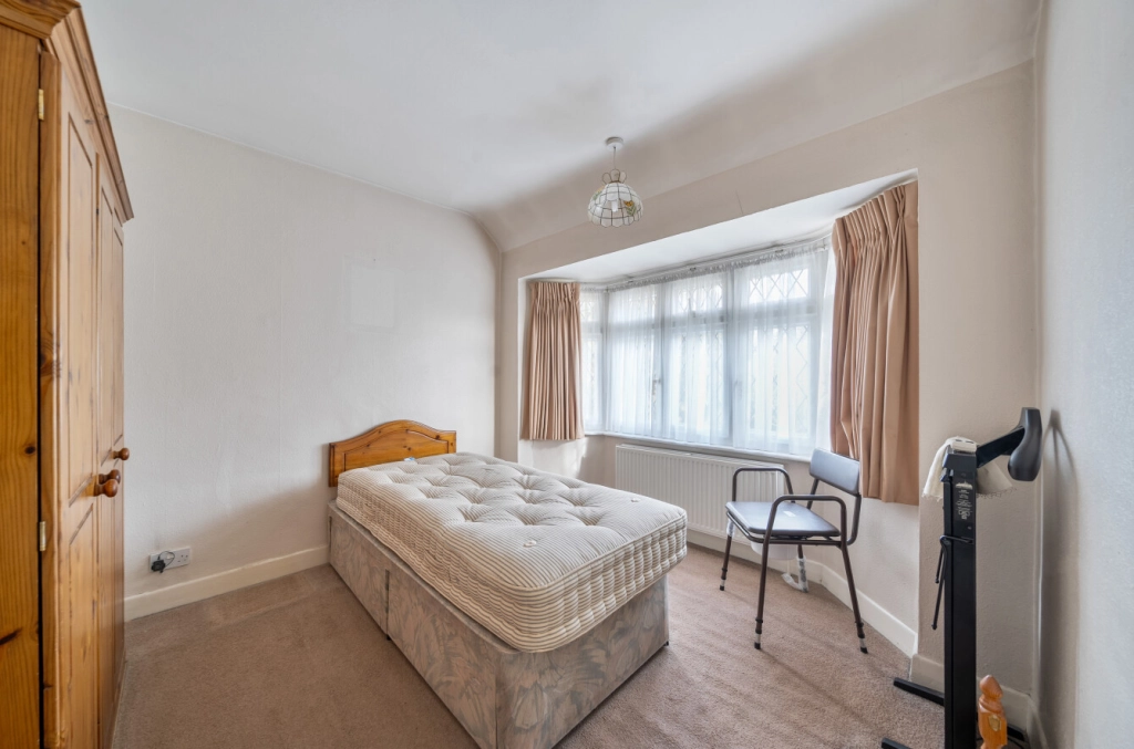 3 bedrooms houses for sale in Rushgrove Avenue, Colindale - NW9 view 9