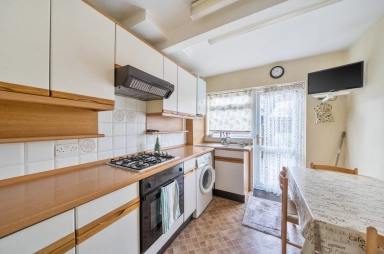 Rushgrove Avenue, Colindale - NW9 view 7