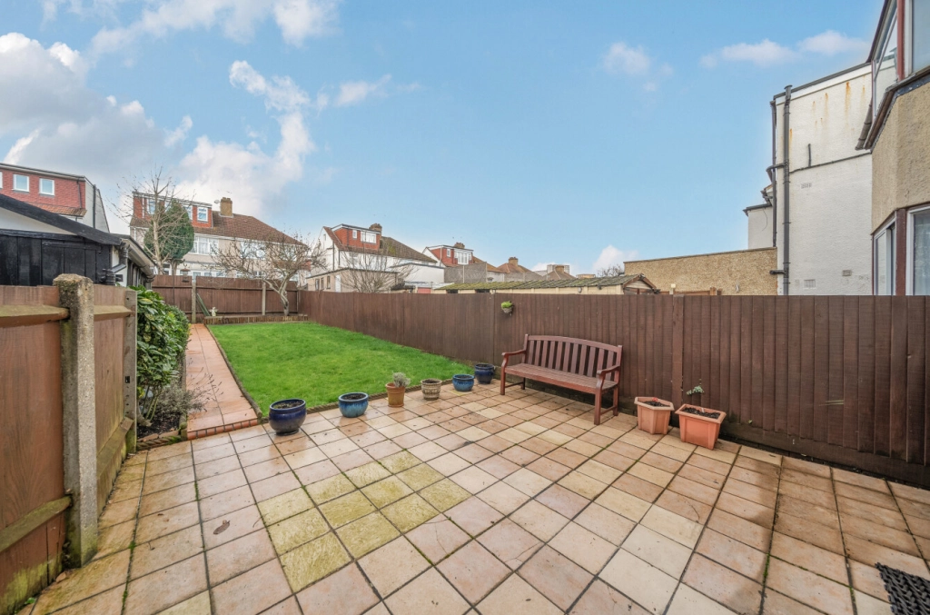 3 bedrooms houses for sale in Rushgrove Avenue, Colindale - NW9 view 15