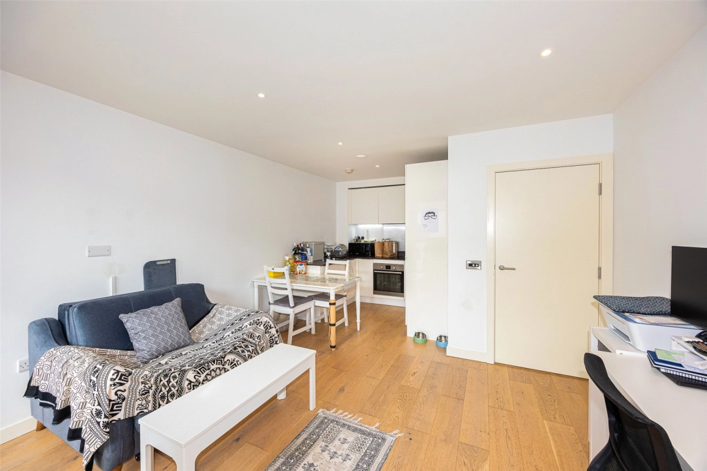 1 bedroom apartments/flats for sale in Capitol Way, Colindale - NW9 view 3