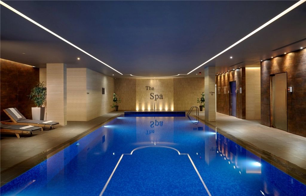 1 bedroom apartments/flats for sale in Boulevard Drive, Beaufort Park, Colindale - NW9 view 9