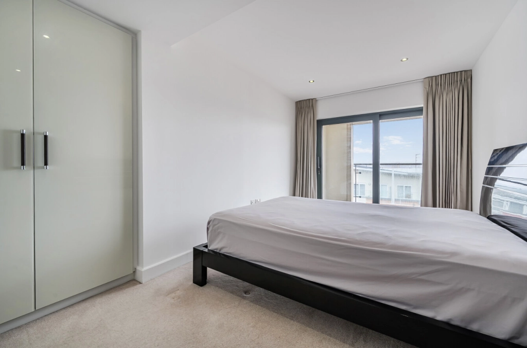 3 bedrooms apartments/flats for sale in Boulevard Drive, Beaufort Park, Colindale - NW9 view 15