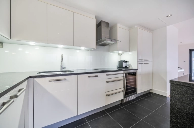 Boulevard Drive, Beaufort Park, Colindale - NW9 view 8