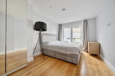 Hillway, Colindale - NW9 view 10
