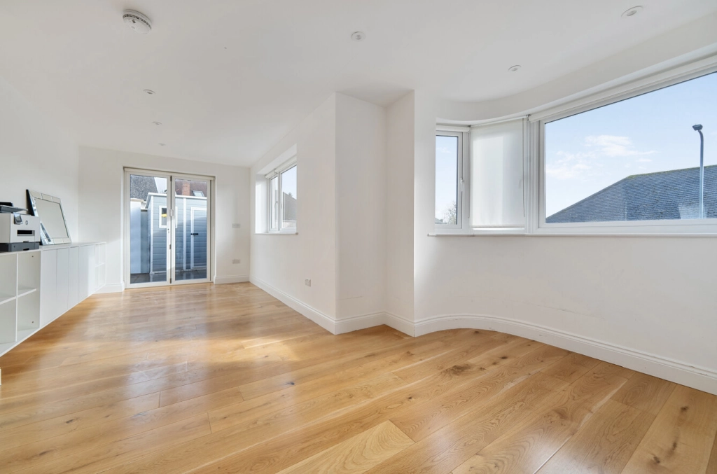 5 bedrooms houses for sale in Hillway, Colindale - NW9 view 9