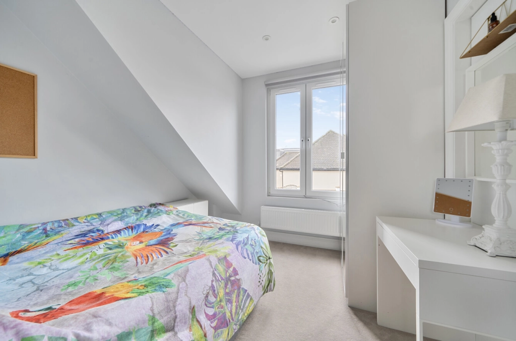 5 bedrooms houses for sale in Hillway, Colindale - NW9 view 14