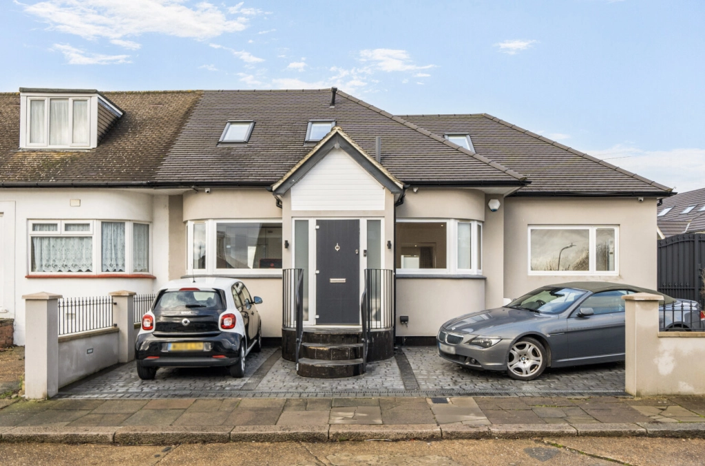 5 bedrooms houses for sale in Hillway, Colindale - NW9 view 17