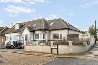 Hillway, Colindale - NW9 view 1