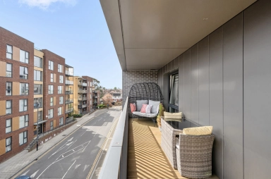 Grove Park, Colindale - NW9 view 16