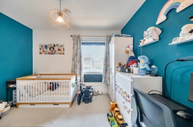 Grove Park, Colindale - NW9 view 12