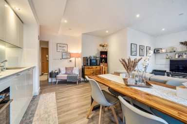 Hoy Close, Colindale Gardens, Colindale - NW9 view 3