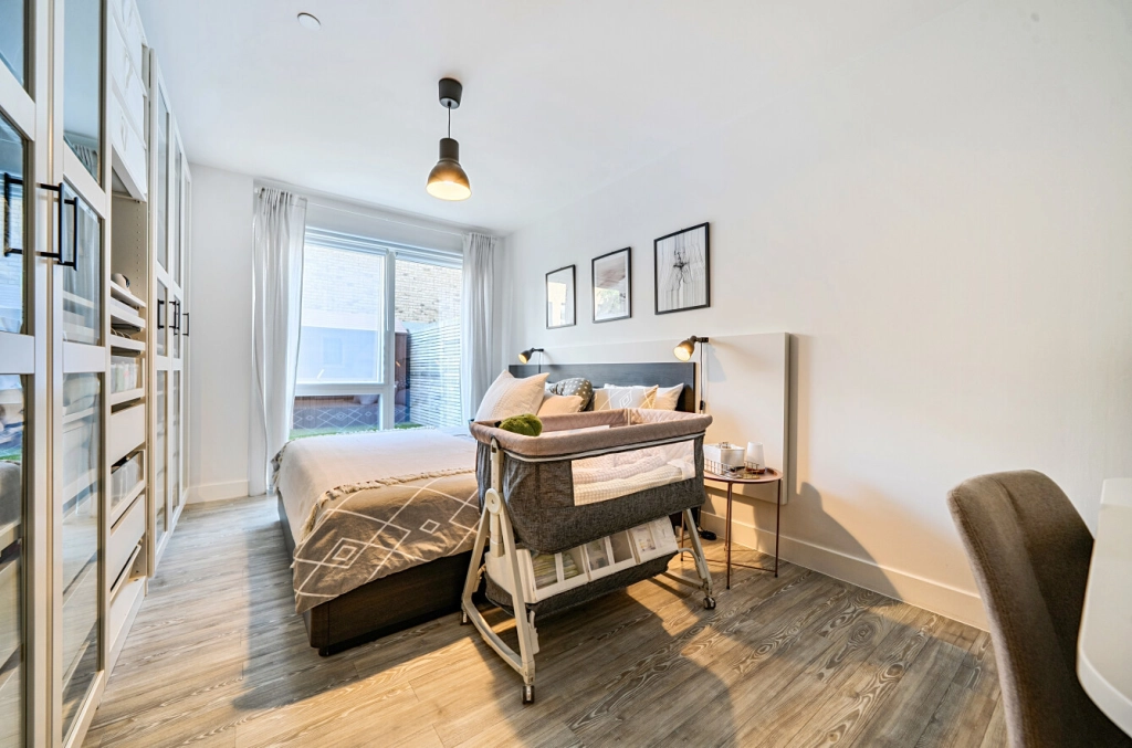 1 bedroom apartments/flats for sale in Hoy Close, Colindale Gardens, Colindale - NW9 view 11