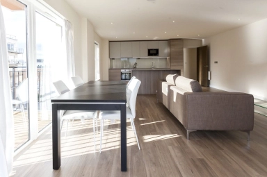 Beaufort Square, Beaufort Park, Colindale - NW9 view 4