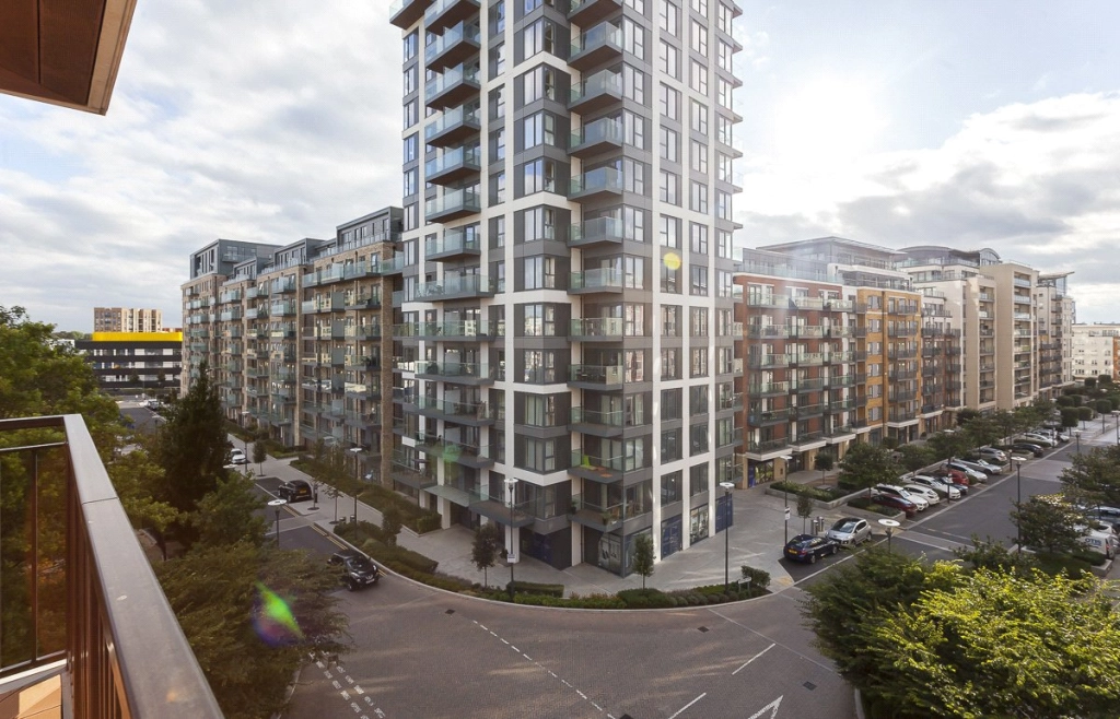 2 bedrooms apartments/flats for sale in Beaufort Square, Beaufort Park, Colindale - NW9 view 10