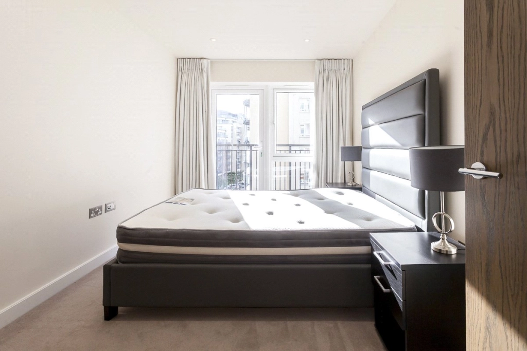 2 bedrooms apartments/flats for sale in Beaufort Square, Beaufort Park, Colindale - NW9 view 6