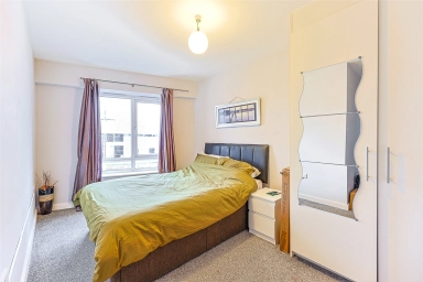 Boulevard Drive, Beaufort Park, Colindale - NW9 view 19