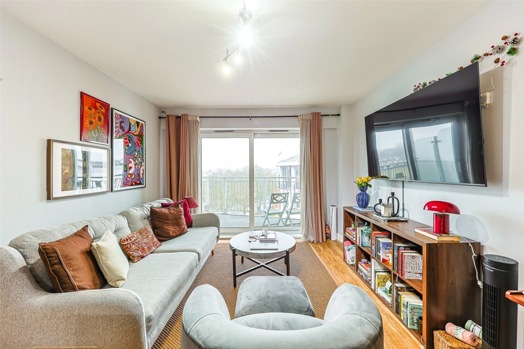 2 bedrooms apartments/flats for sale in Boulevard Drive, Beaufort Park, Colindale - NW9 view 14