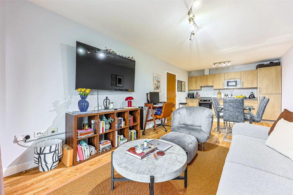 2 bedrooms apartments/flats for sale in Boulevard Drive, Beaufort Park, Colindale - NW9 view 2