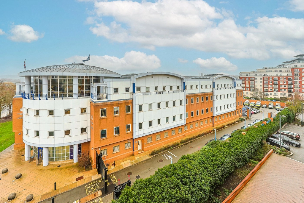 2 bedrooms apartments/flats for sale in Boulevard Drive, Beaufort Park, Colindale - NW9 view 11