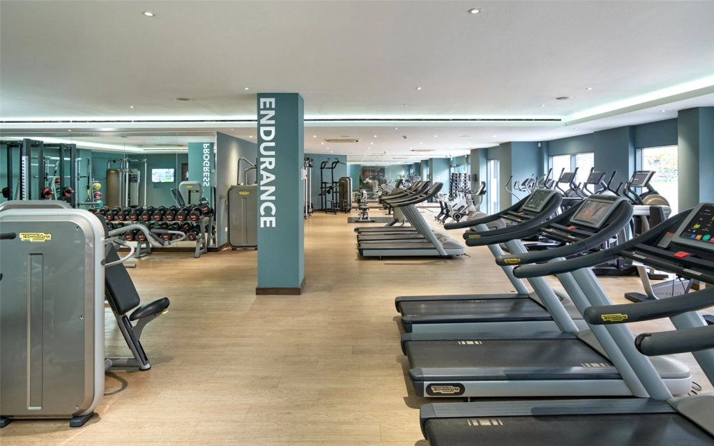 2 bedrooms apartments/flats for sale in Boulevard Drive, Beaufort Park, Colindale - NW9 view 21