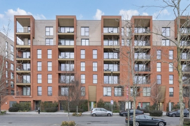 Lismore Boulevard, Colindale Gardens, Colindale - NW9 view 1