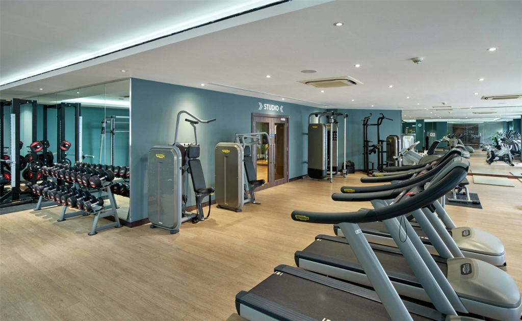 1 bedroom apartments/flats for sale in Beaufort Square, Beaufort Park, Colindale - NW9 view 6