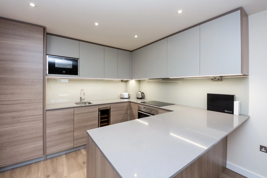 1 bedroom apartments/flats for sale in Beaufort Square, Beaufort Park, Colindale - NW9 view 4