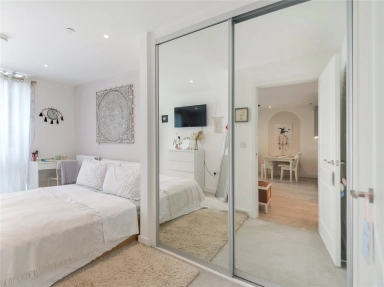 Lismore Boulevard, Colindale Gardens, Colindale - NW9 view 11