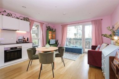 Samara Drive, Southall - UB1 view 1