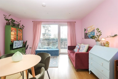 Samara Drive, Southall - UB1 view 3