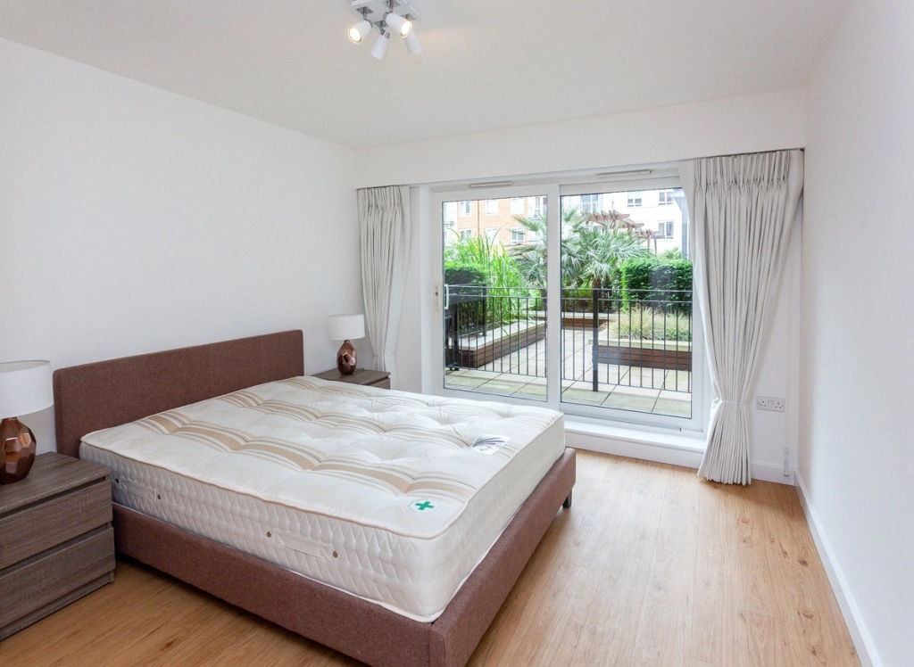 2 bedrooms apartments/flats for sale in Boulevard Drive, Beaufort Park, Colindale - NW9 view 5
