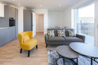 Accolade Avenue, Southall - UB1 view 2