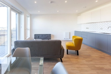 Accolade Avenue, Southall - UB1 view 15