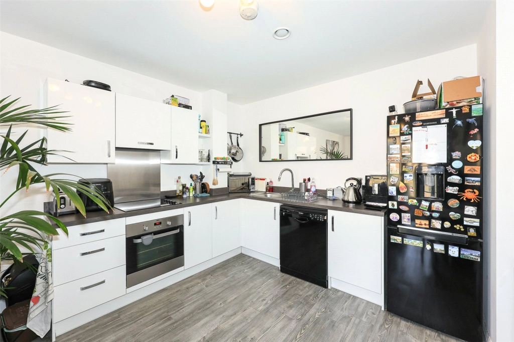 1 bedroom apartments/flats for sale in Grahame Park Way, Colindale - NW9 view 4