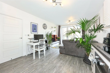 Grahame Park Way, Colindale - NW9 view 14