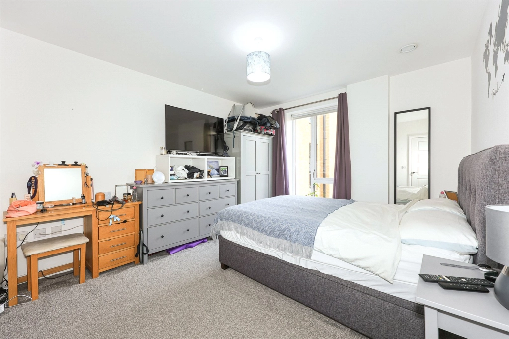 1 bedroom apartments/flats for sale in Grahame Park Way, Colindale - NW9 view 6